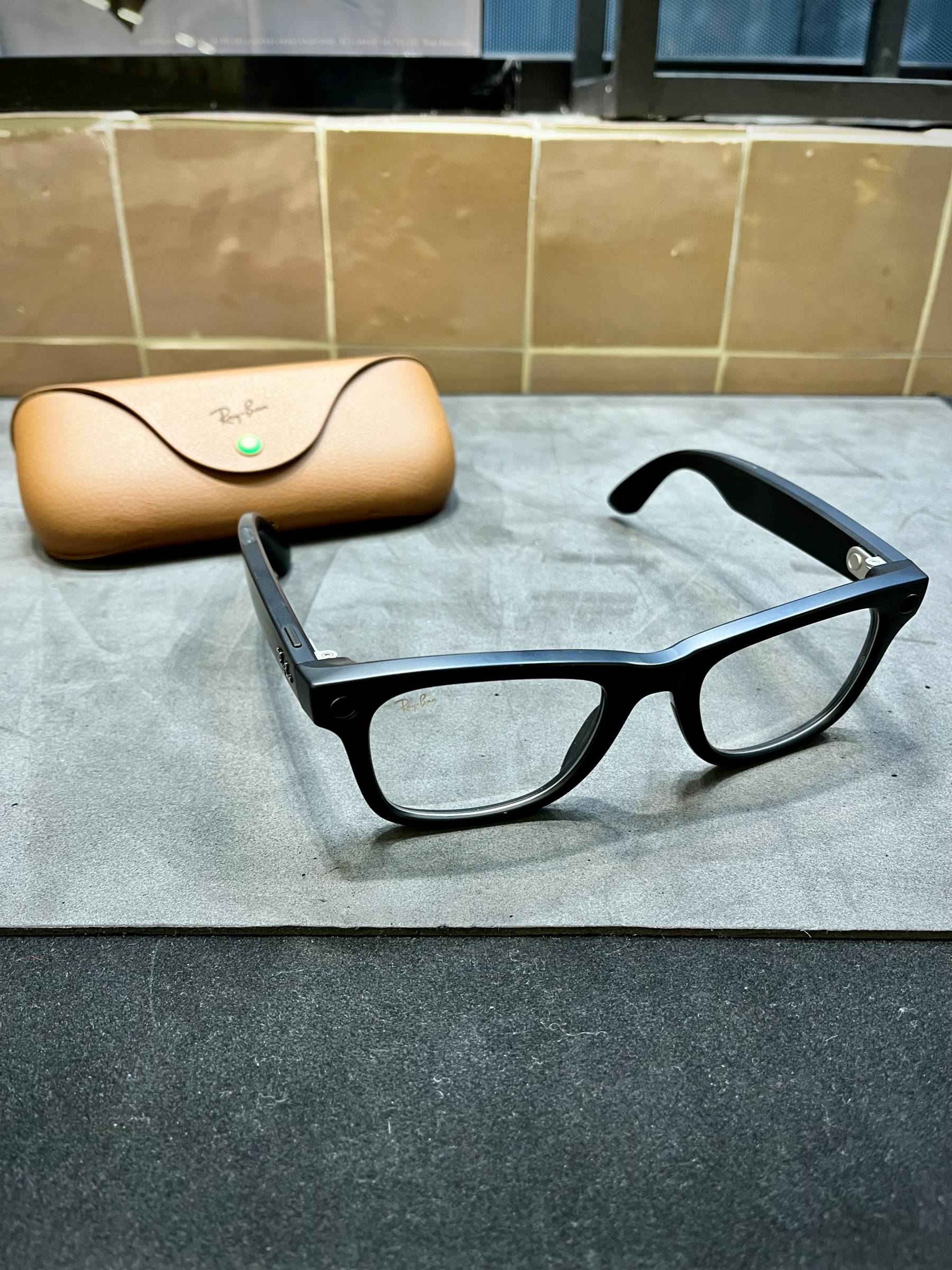 Ray-Ban Meta : Le Mariage Parfait du Style et de la Technologie que l'on retrouve à Strasbourg