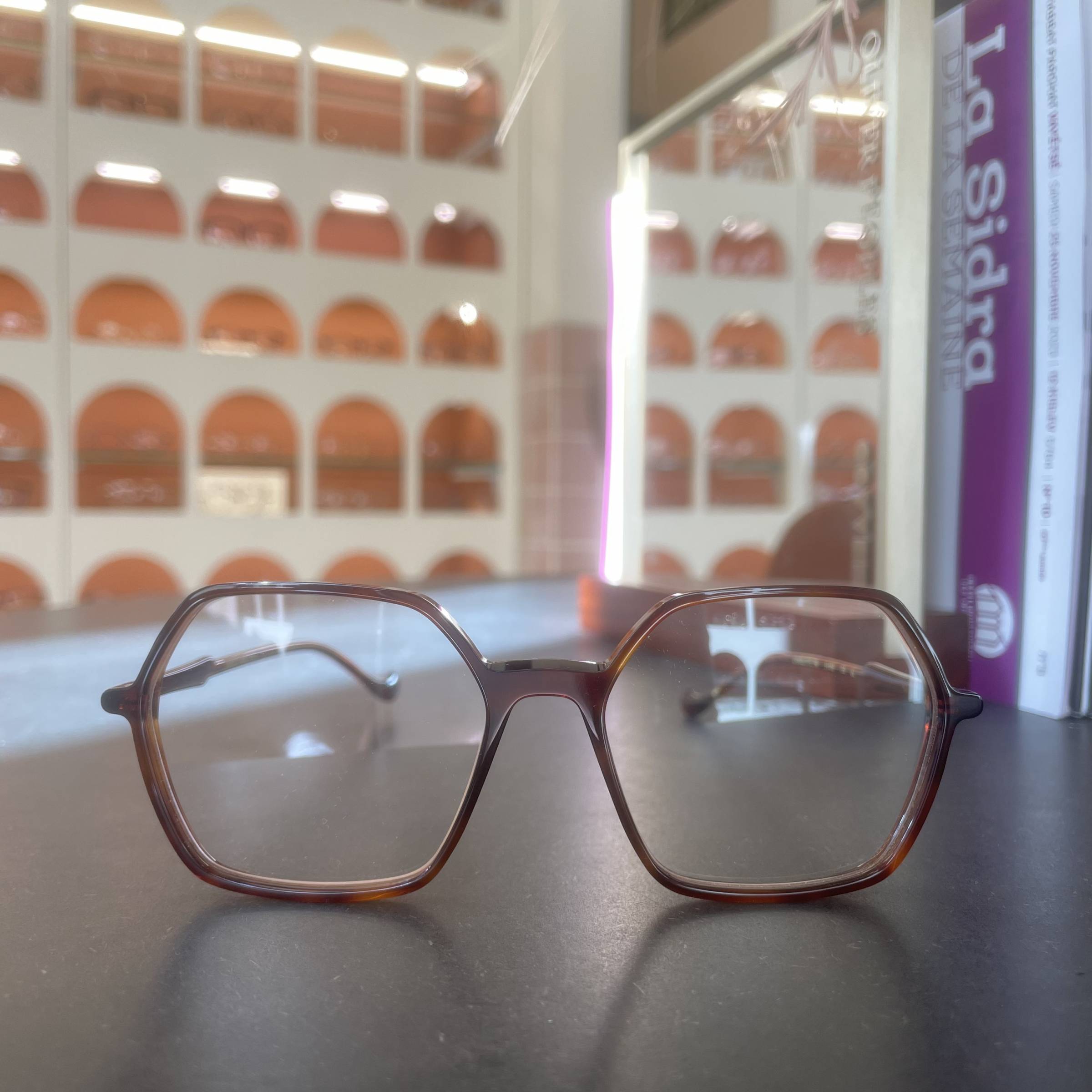 La Marque de Lunettes Caroline Abram Disponible chez Votre Opticien à Strasbourg