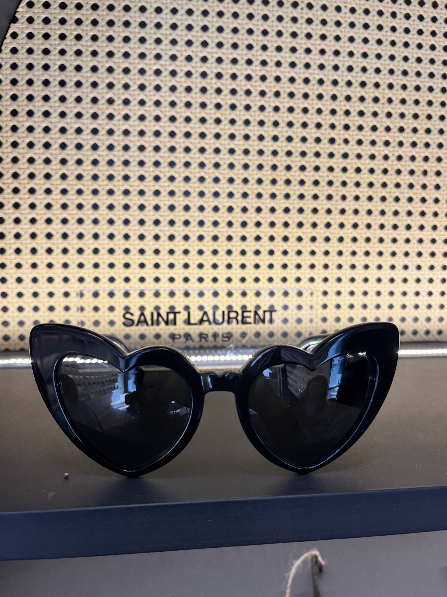 L’allure Saint Laurent à découvrir chez votre opticien : l’Optique des Vosges